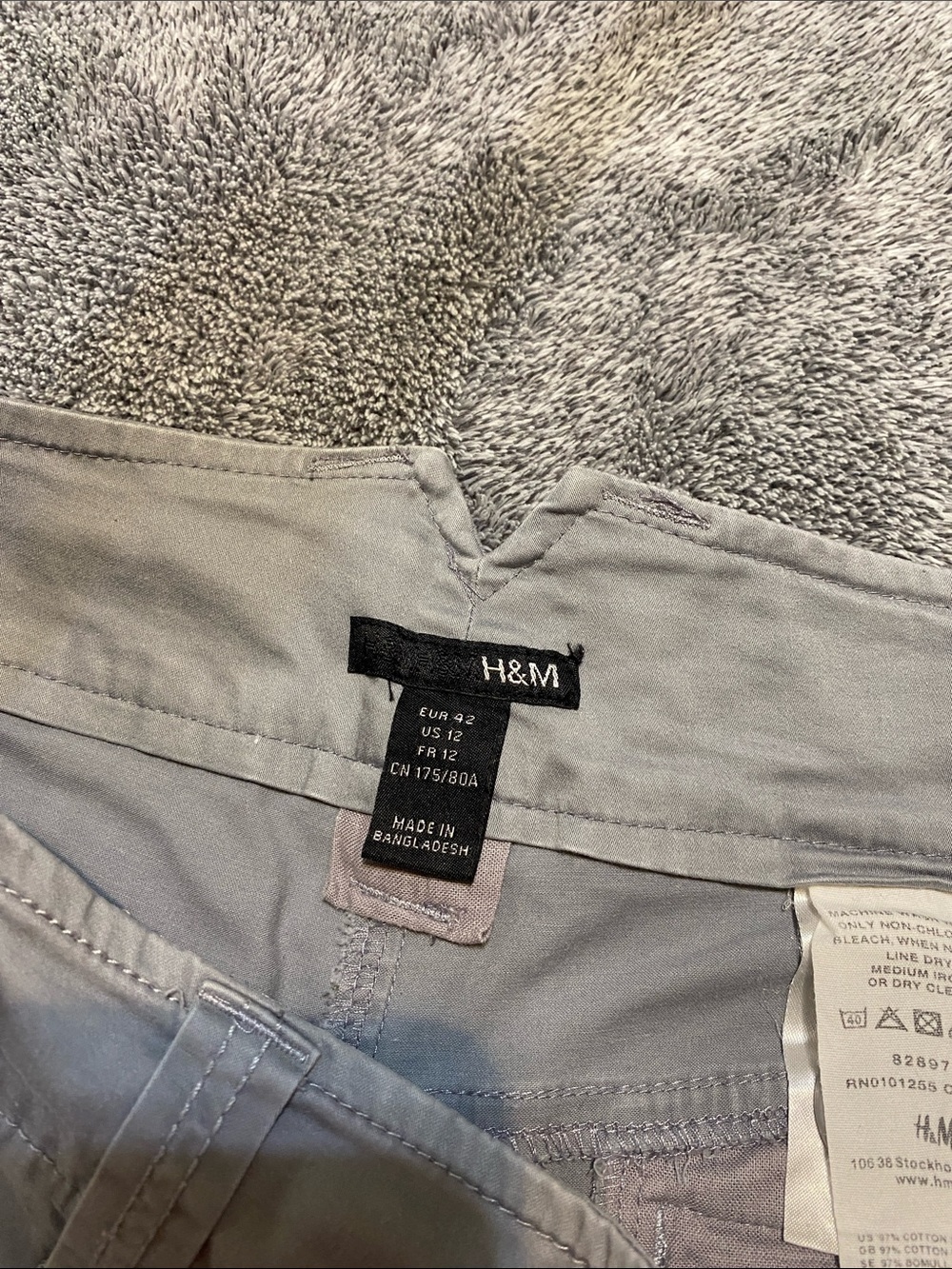 H&M Men’s Light Gray Flat Front Shorts
